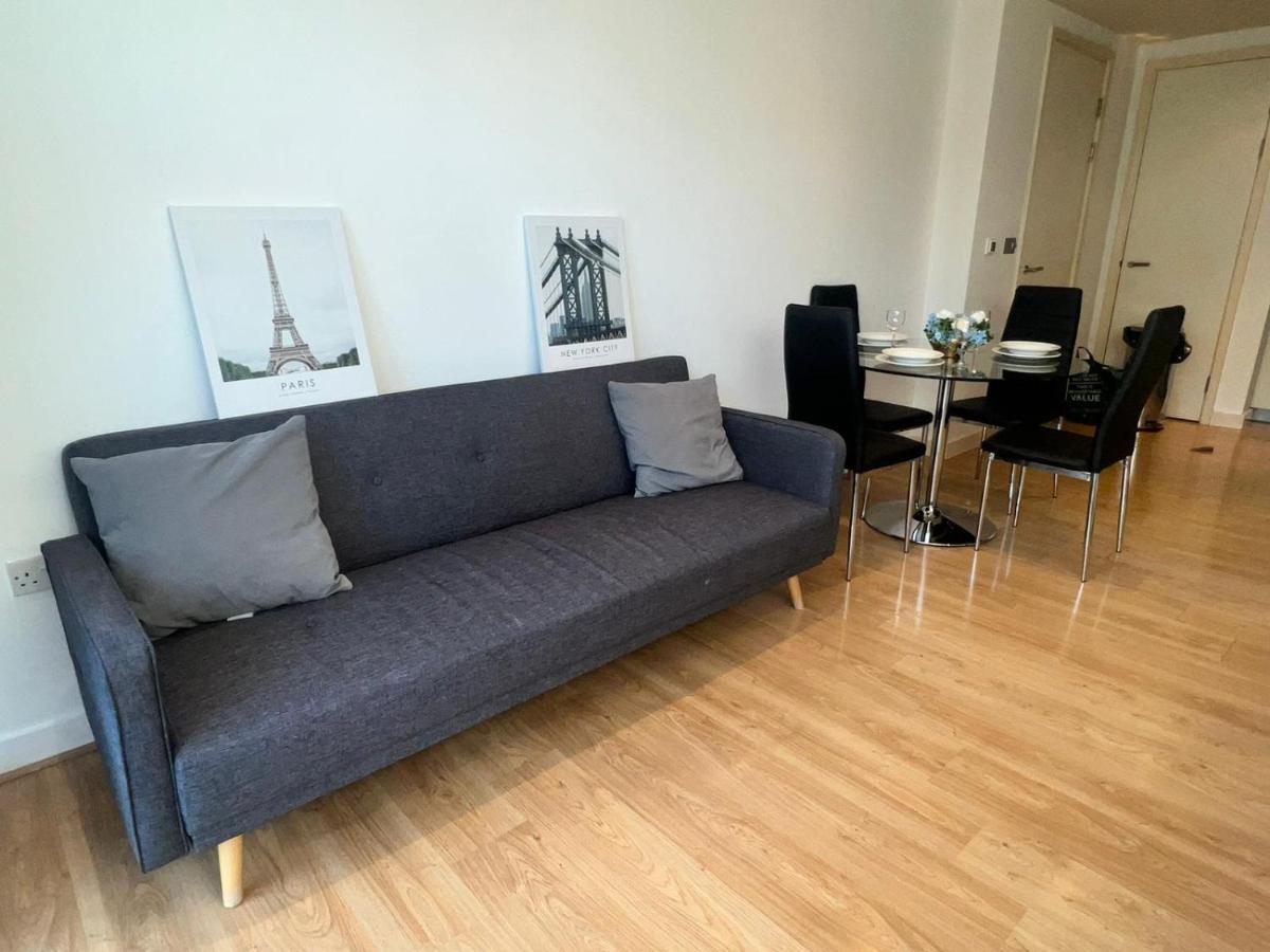Canary Luxury Modern 1 Bedroom Apartment ลอนดอน ภายนอก รูปภาพ